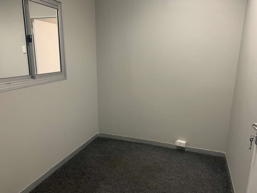 To Let commercial Property for Rent in De Bron Western Cape